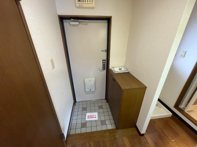 玄関　玄関（イメージ）