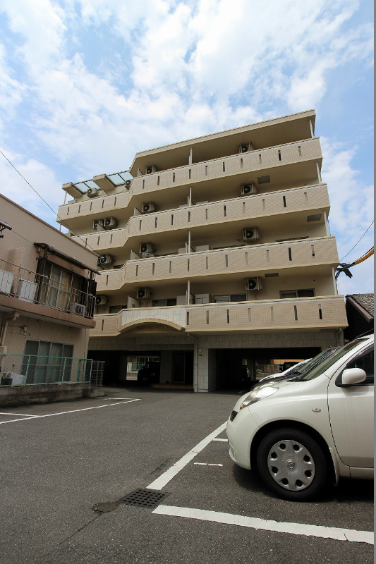 建物外観　オートロック付マンションです。