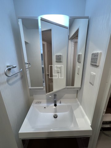 洗面設備　プレジオ難波　独立洗面化粧台