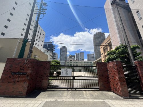 小学校　難波元町小学校（小学校）まで130m