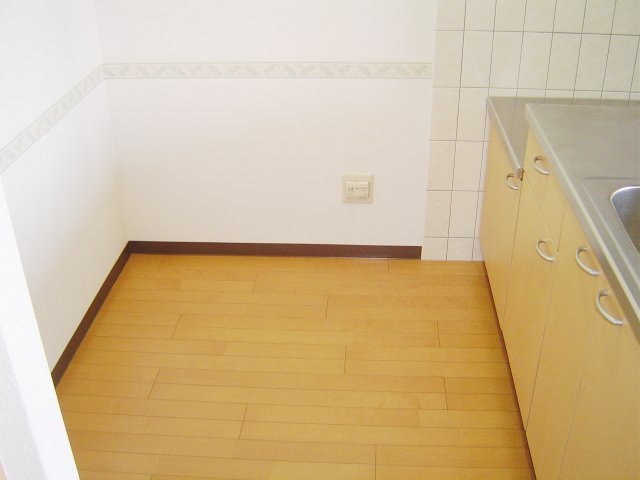 キッチン　同物件別号室の写真です。