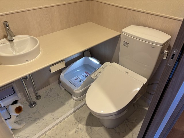 トイレ　※写真は同タイプ住戸です。