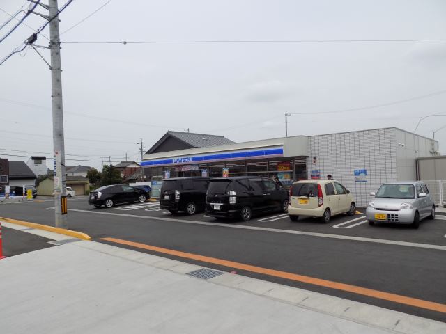 コンビニ　ローソン（コンビニ）まで80m