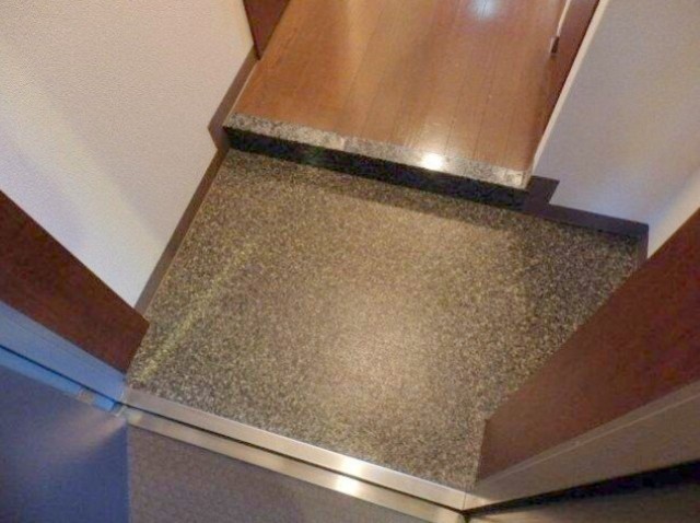 玄関　同仕様タイプ