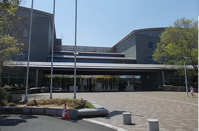 図書館　県立図書館様（図書館）まで1500m