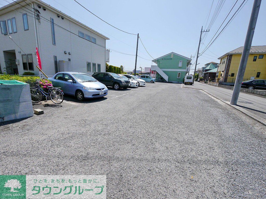 駐車場　駐車場