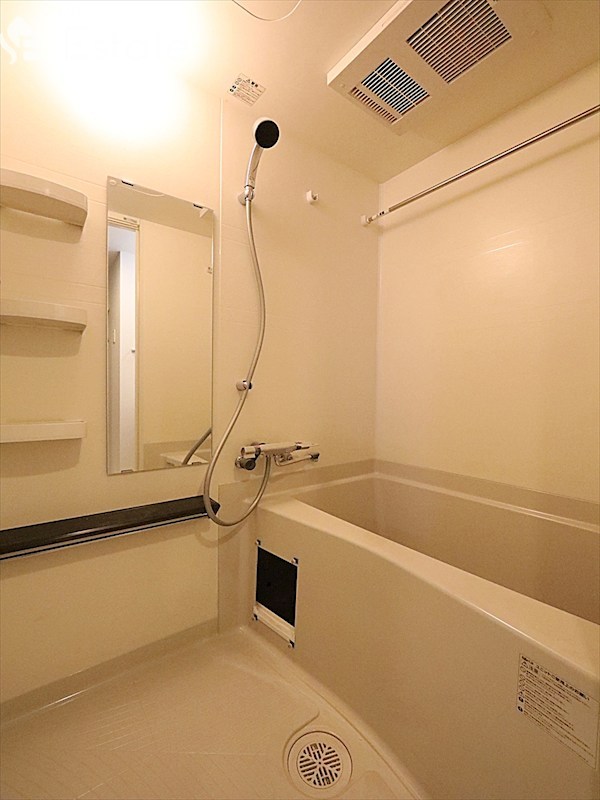 バス・シャワールーム　バスルーム