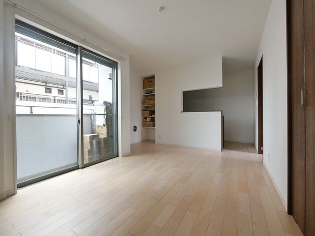 居室・リビング　★お部屋探しはタウンハウジング稲田堤店まで★