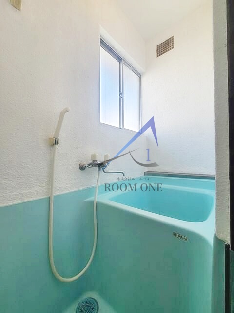 バス・シャワールーム　お風呂です。