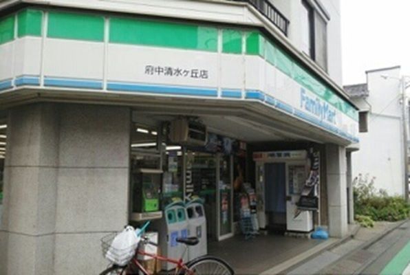 コンビニ　ファミリーマート（コンビニ）まで410m