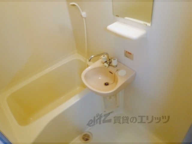 バス・シャワールーム　バス