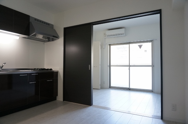 居室・リビング　明るいお部屋です