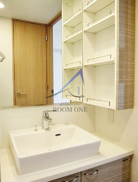 洗面設備　洗面台です。