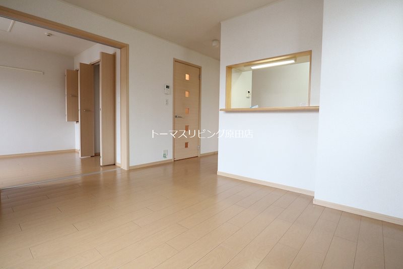 居室・リビング　205号室写真