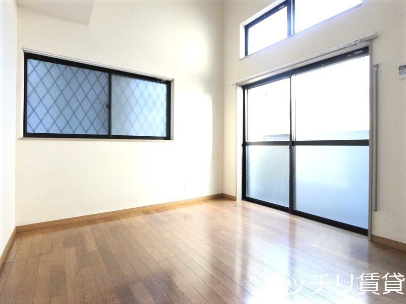 バルコニー　同型タイプの為、現状を優先致します。