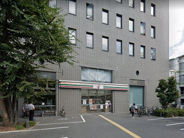 コンビニ　セブンイレブン　江坂公園前店（コンビニ）まで201m