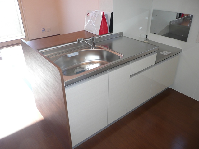 キッチン　準備中につき同タイプ物件写真を掲載しております。