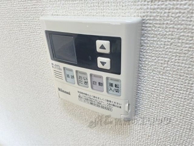 その他設備　給湯器リモコン