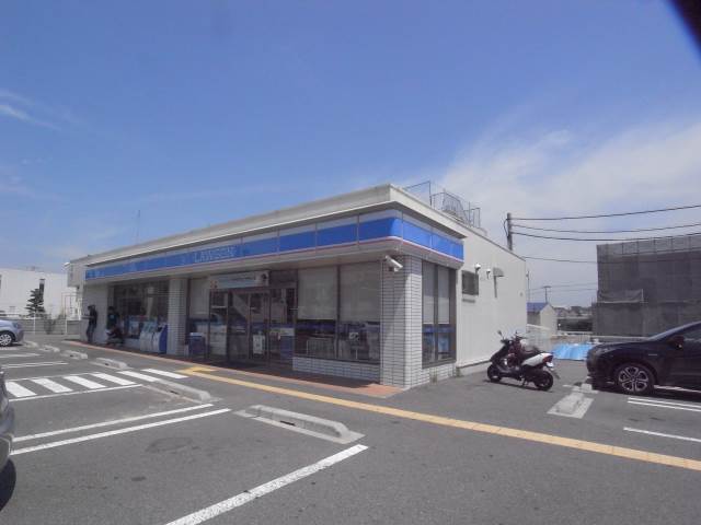 コンビニ　ローソン 神戸伊川谷潤和（コンビニ）まで505m