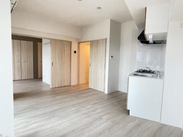 居室・リビング　☆明るい居間☆