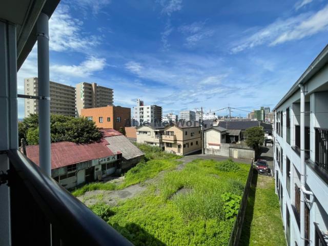 バルコニー　同型タイプ　現況優先