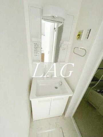 洗面設備　独立洗面台です。