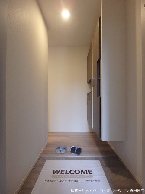 玄関　写真は同型タイプ