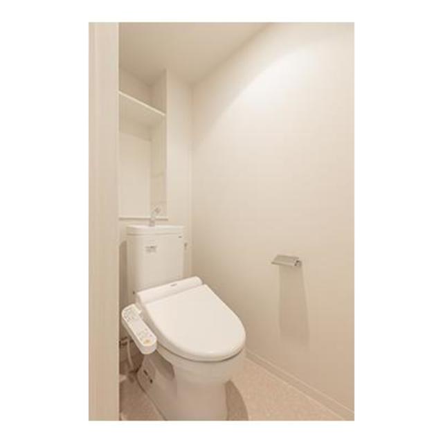 トイレ　※写真は同タイプ住戸です。