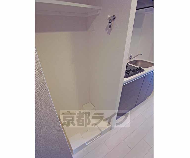 その他設備　室内に洗濯機置けます。