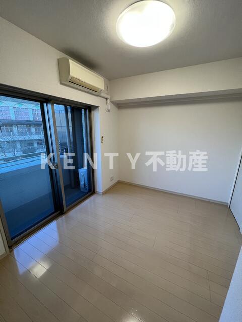 居室・リビング　居間です