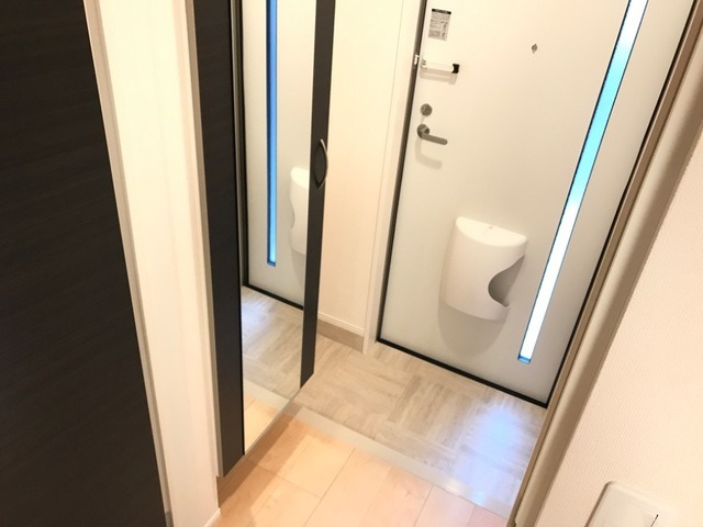 玄関　同型タイプ