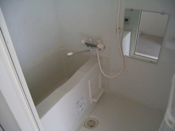 バス・シャワールーム　別部屋参考写真