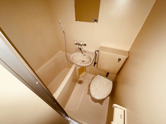 バス・シャワールーム　日々の疲れを癒すお風呂付です