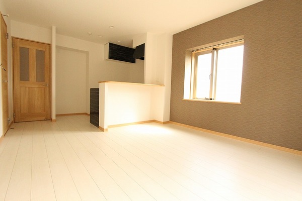 居室・リビング　※現況を優先します。