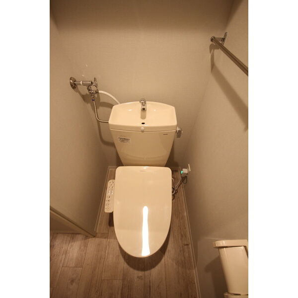 トイレ　ウォシュレット設置済みです！