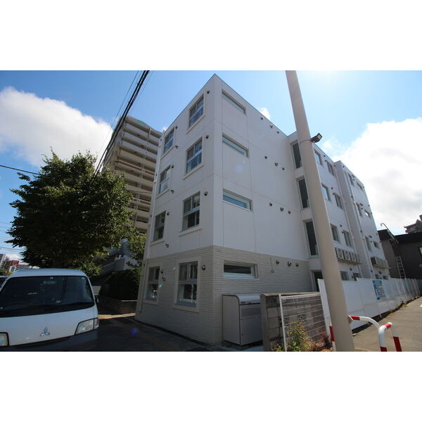 建物外観　☆物件名【ブラーノ学園前】とお伝え下さい！