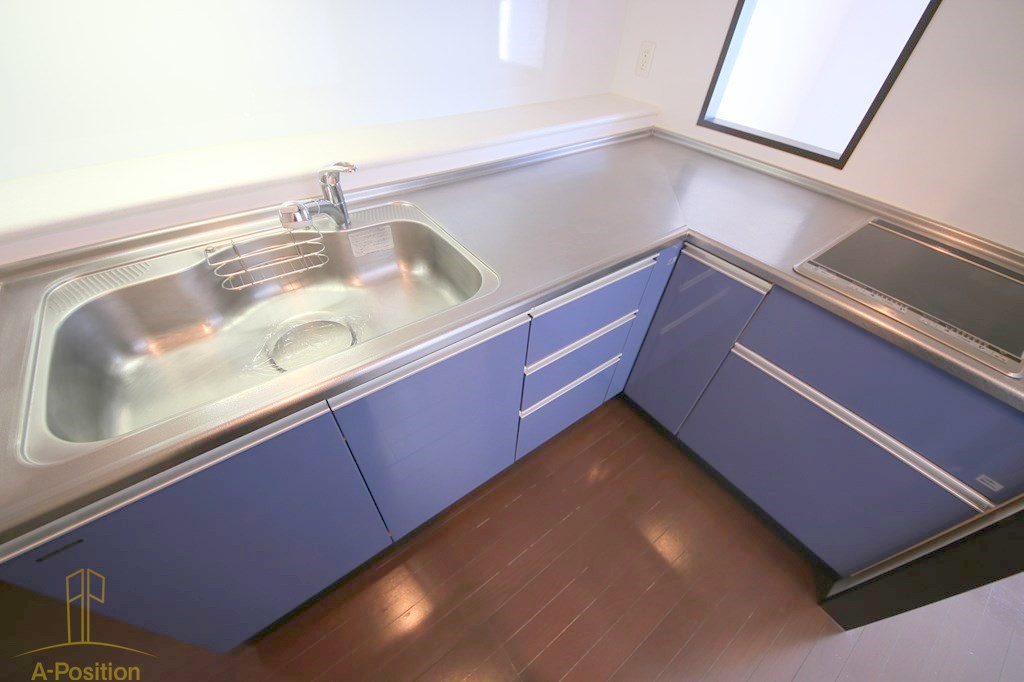 キッチン　船場ミッドキューブ