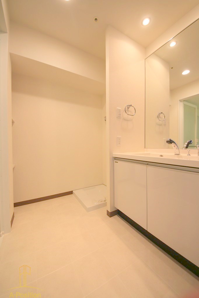 洗面設備　船場ミッドキューブ