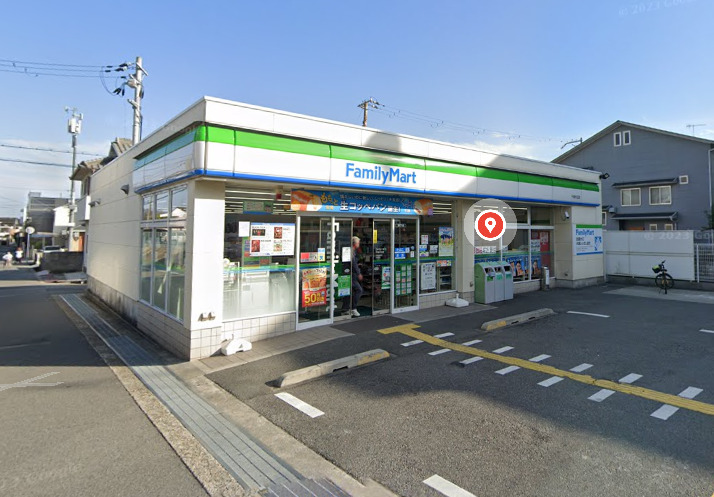 コンビニ　ファミリーマート 千鳥が丘店（コンビニ）まで617m