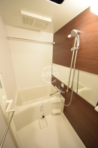 バス・シャワールーム　RISING Maison 本町橋　浴室