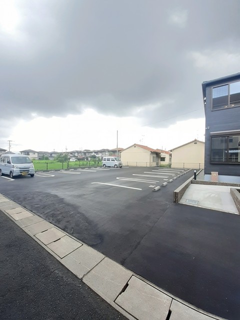 駐車場　駐車場