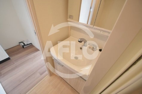 洗面設備　プレサンス上町台クレスト　洗面化粧台