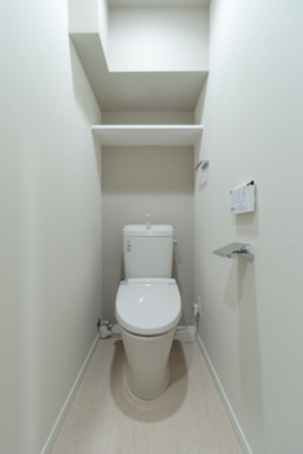 トイレ　※写真は同タイプ住戸です。