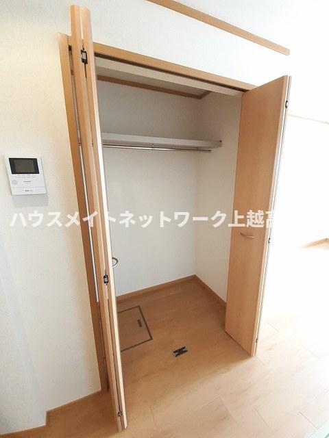 収納　クローゼット