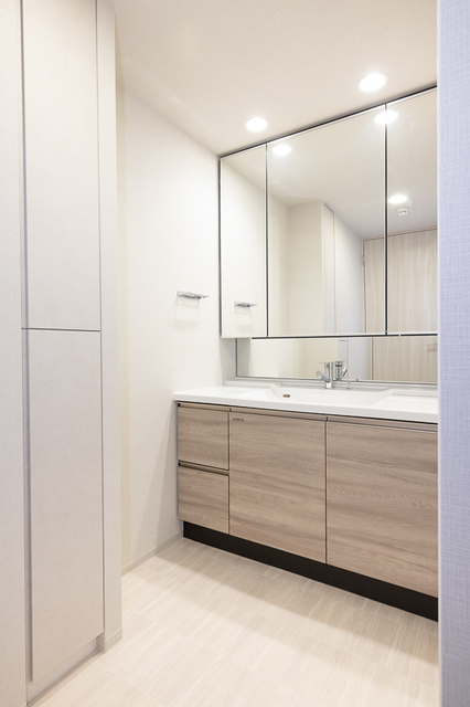 洗面設備　※写真は同タイプ住戸です。