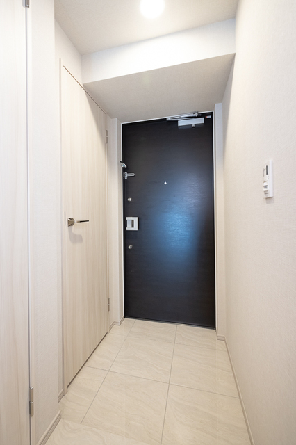 玄関　※写真は同タイプ住戸です。