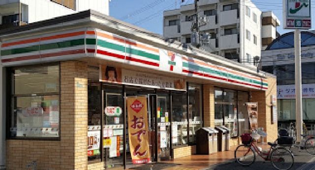 コンビニ　セブンイレブン 阪急下新庄駅前店（コンビニ）まで378m