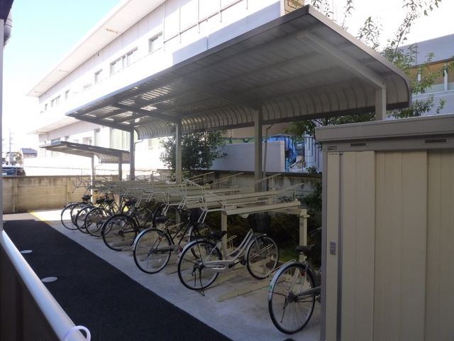その他　★屋根付き駐輪場★