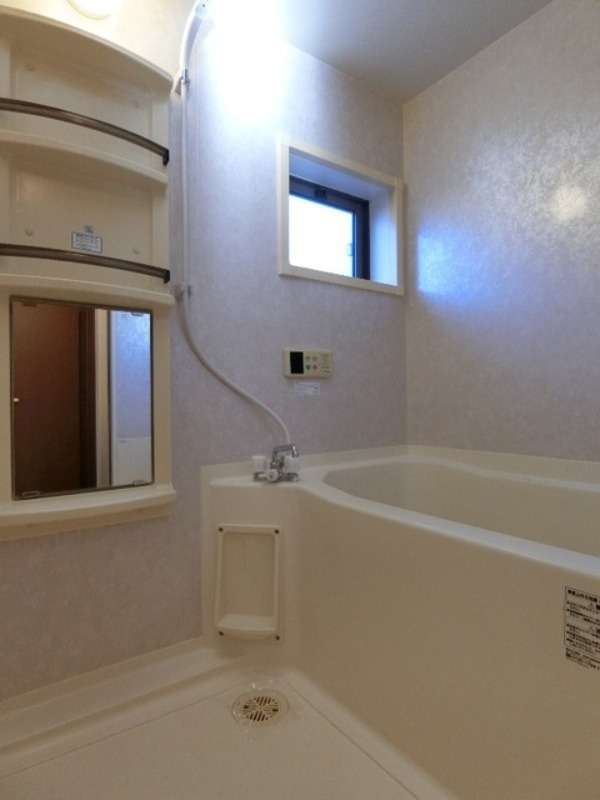 バス・シャワールーム　図面と現状に相違がある場合には現状を優先