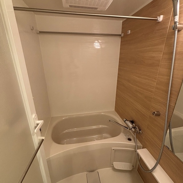 バス・シャワールーム　※写真は同タイプ住戸です。